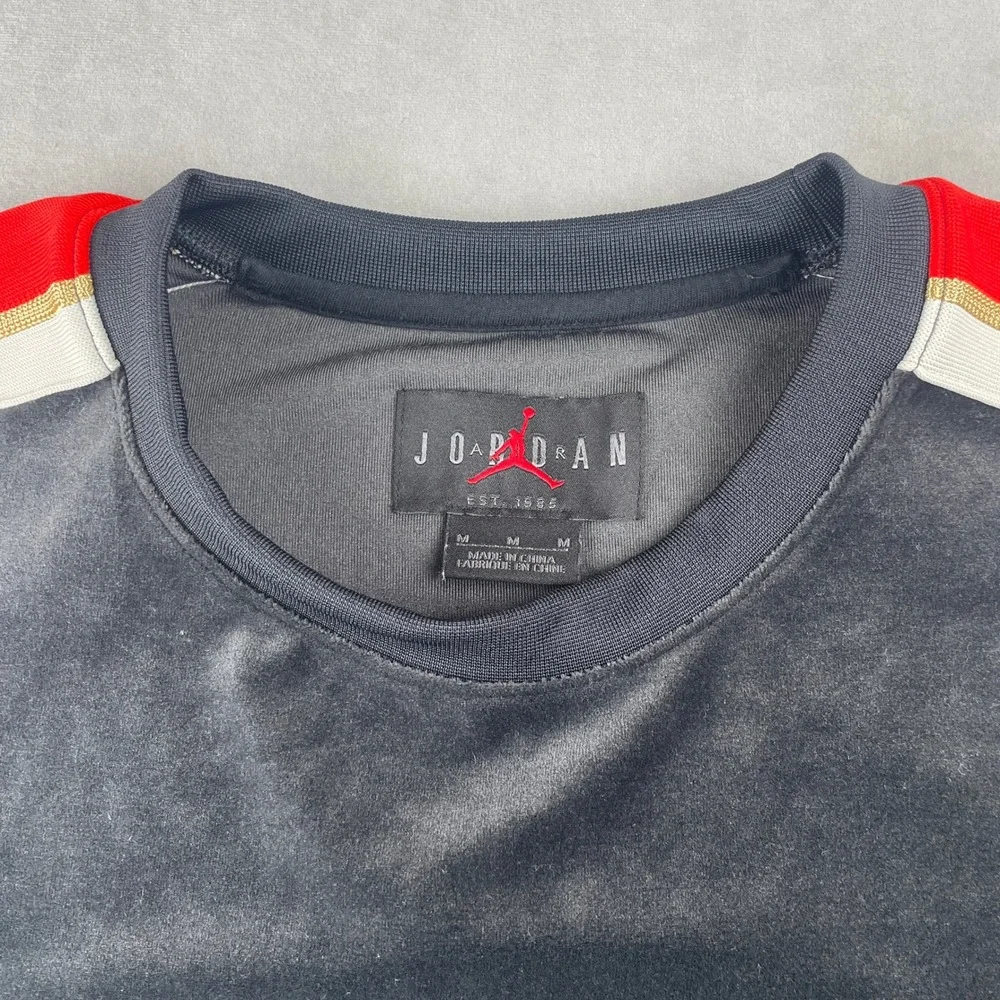 Jordan T-Shirt Men M Black Red Gold Stripe Velour Stretch Soft Luxury BV4051-010